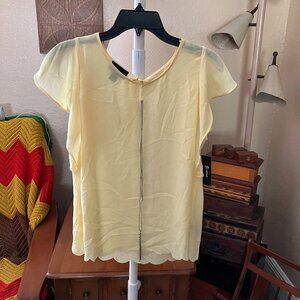 NWT Women’s Sz. M Sheer Yellow B∙Wear Top Split Top Batwing Sleeve Silver Chains